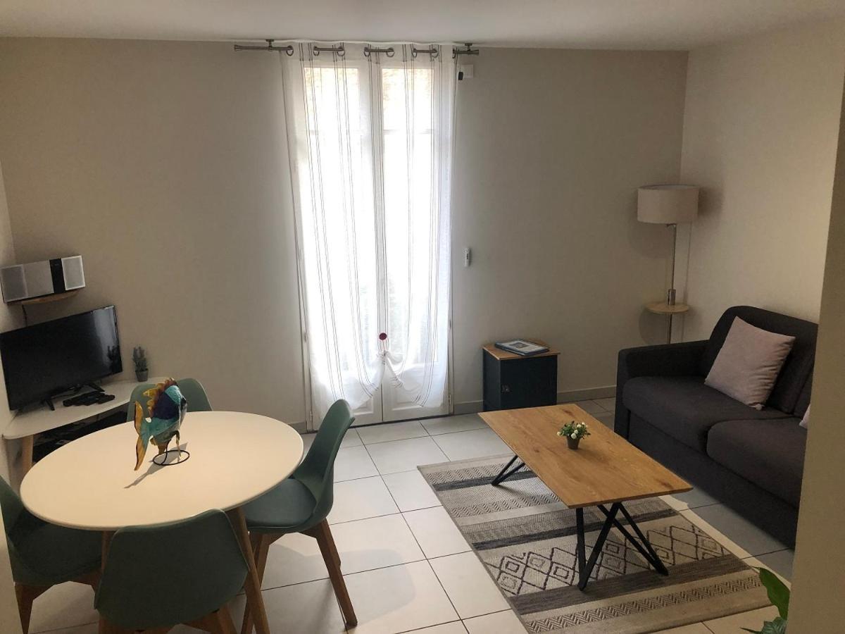 Apartamento Les Poissons Sète Exterior foto